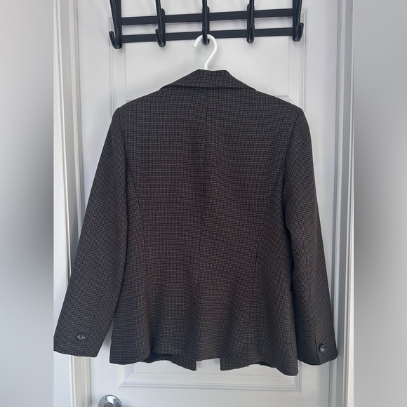 Women's Black and Gray Jacket - Picture 2 of 3